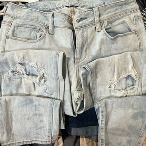 American Eagle Light Wash Distressed Jeans